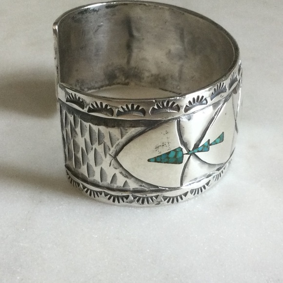 Vintage Southwestern Silver &Turquoise Native American Cuff Bracelet - Picture 2 of 7